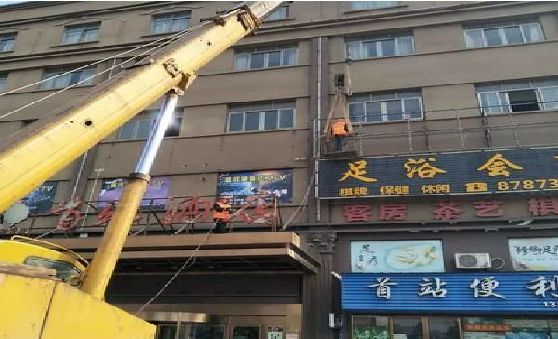 贺州安装较高的门店招牌有什么好的方法？