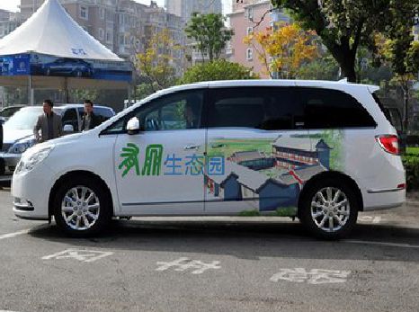 贺州户外车贴喷绘如何保持效果?